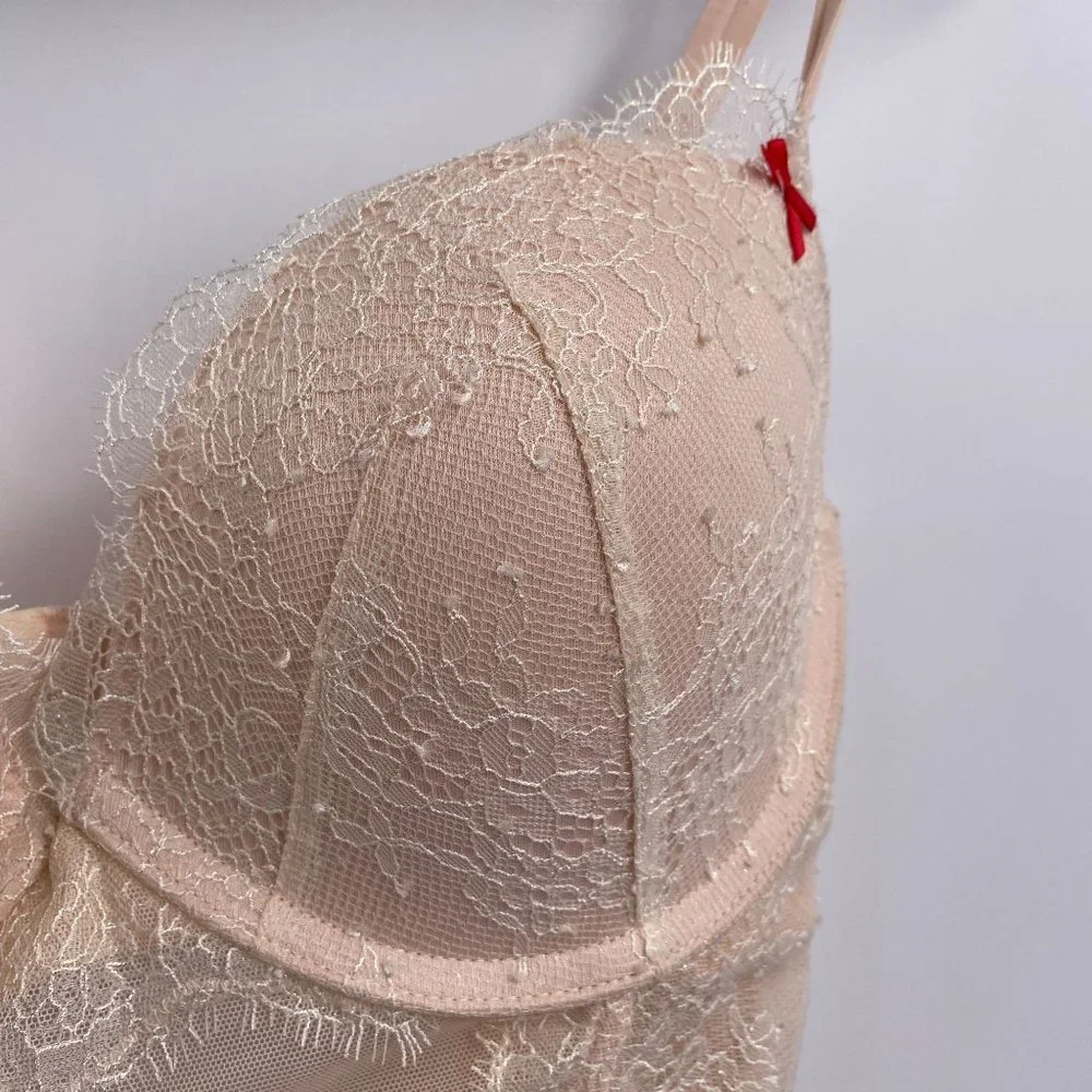 Victoria's‎ Secret blush pink lace sheer corset cami size 36C key hole back sexy